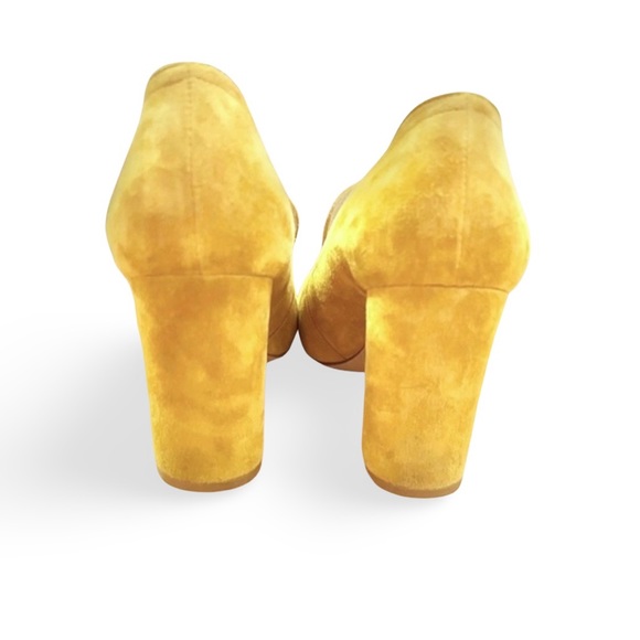 Gianvito Rossi Suede Block Heels with Buckle Gold Mustard Yellow sz 8 EU 38 EUC - Picture 4 of 9